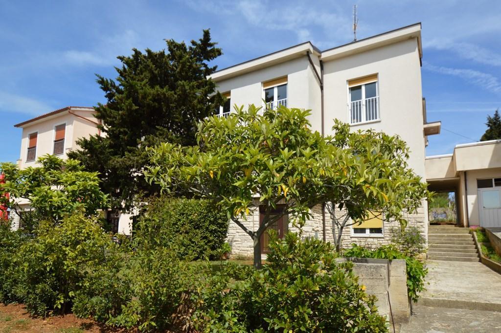 Apartment Nela 23 Pula Exterior photo
